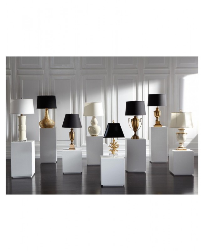 Traditional beige table lamp