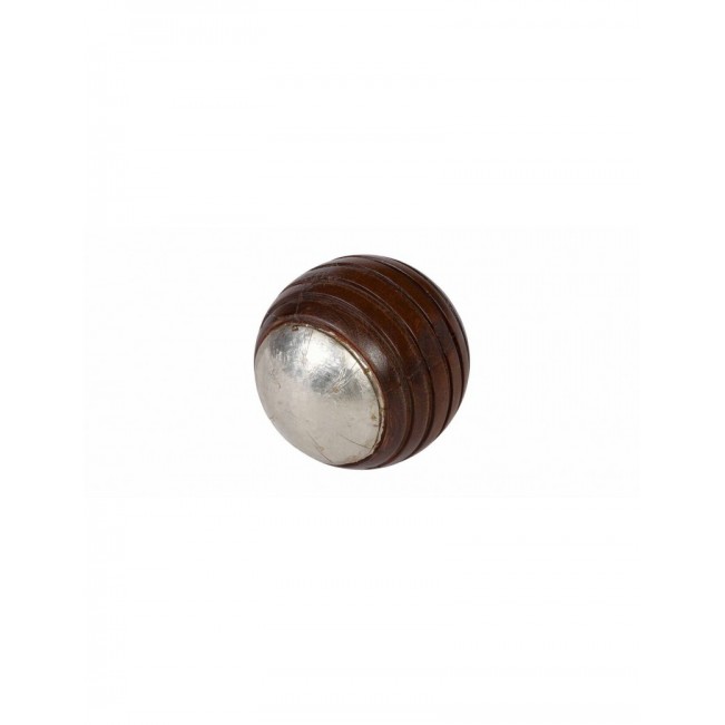 Dark brown ribbed ball